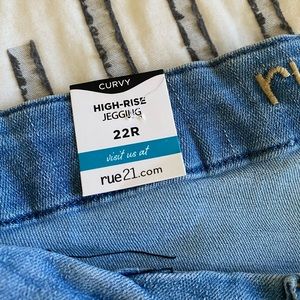 NWT! Rue 21 curvy jeggings, size 22